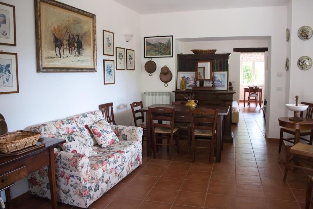 Agriturismo Il Casaletto Montefranco Buitenkant foto